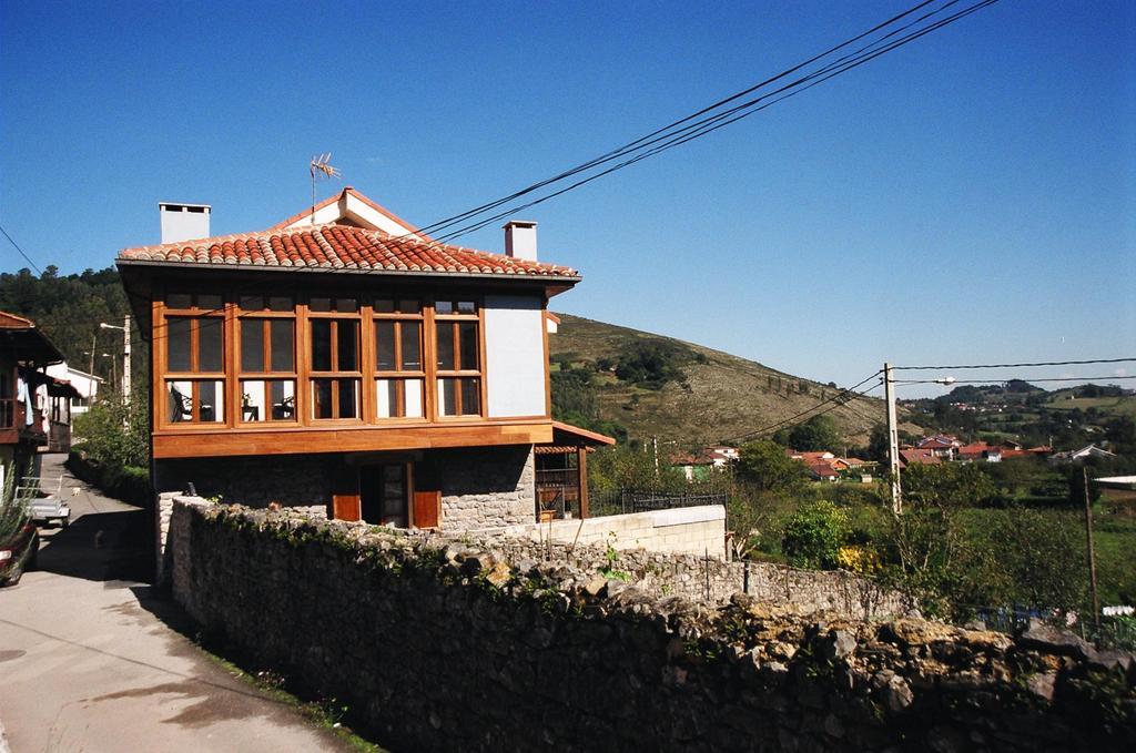 Casa De Aldea La Pumariega Hotel Caces ภายนอก รูปภาพ