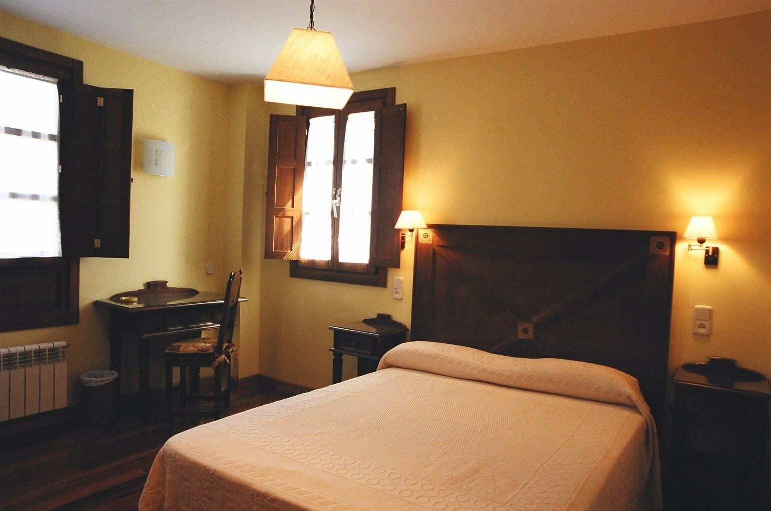 Casa De Aldea La Pumariega Hotel Caces ภายนอก รูปภาพ